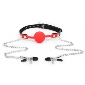 Красный кляп-шарик с зажимами на соски на металлической цепочке - Notabu - купить с доставкой во Владикавказе