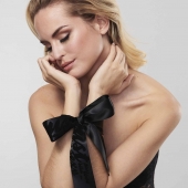 Черные ленты для связывания SILKY SENSUAL HANDCUFFS - Bijoux Indiscrets - купить с доставкой во Владикавказе