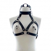 Черная портупея на грудь с кляпом и зажимами для сосков - Notabu - купить с доставкой во Владикавказе