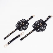 Черный фигурные оковы с золотистой фурнитурой - Crazy Handmade - купить с доставкой во Владикавказе