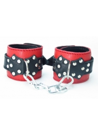 Красные наручники с чёрными проклёпанными ремешками с пряжкой - БДСМ Арсенал - купить с доставкой во Владикавказе