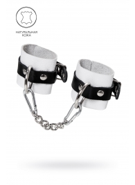 Бело-черные кожаные наручники с одним ремешком с люверсами - Pecado - купить с доставкой во Владикавказе