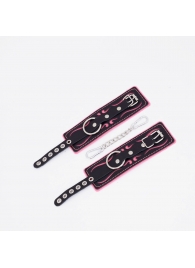 Черно-розовые кожаные наручники с розовой строчкой - Crazy Handmade - купить с доставкой во Владикавказе