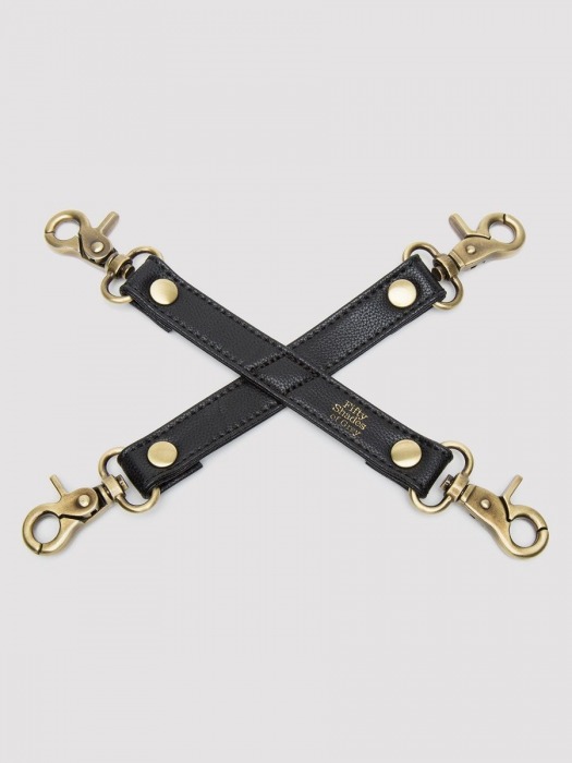 Черный фиксатор для манжет Bound to You Faux Leather Hogtie - Fifty Shades of Grey - купить с доставкой во Владикавказе