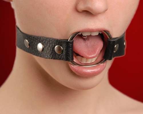 Кляп-кольцо на черных кожаных ремешках - Sitabella - купить с доставкой во Владикавказе