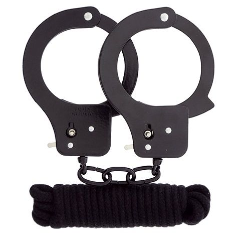 Чёрные наручники из листового металла в комплекте с веревкой BONDX METAL CUFFS LOVE ROPE SET - Dream Toys - купить с доставкой во Владикавказе